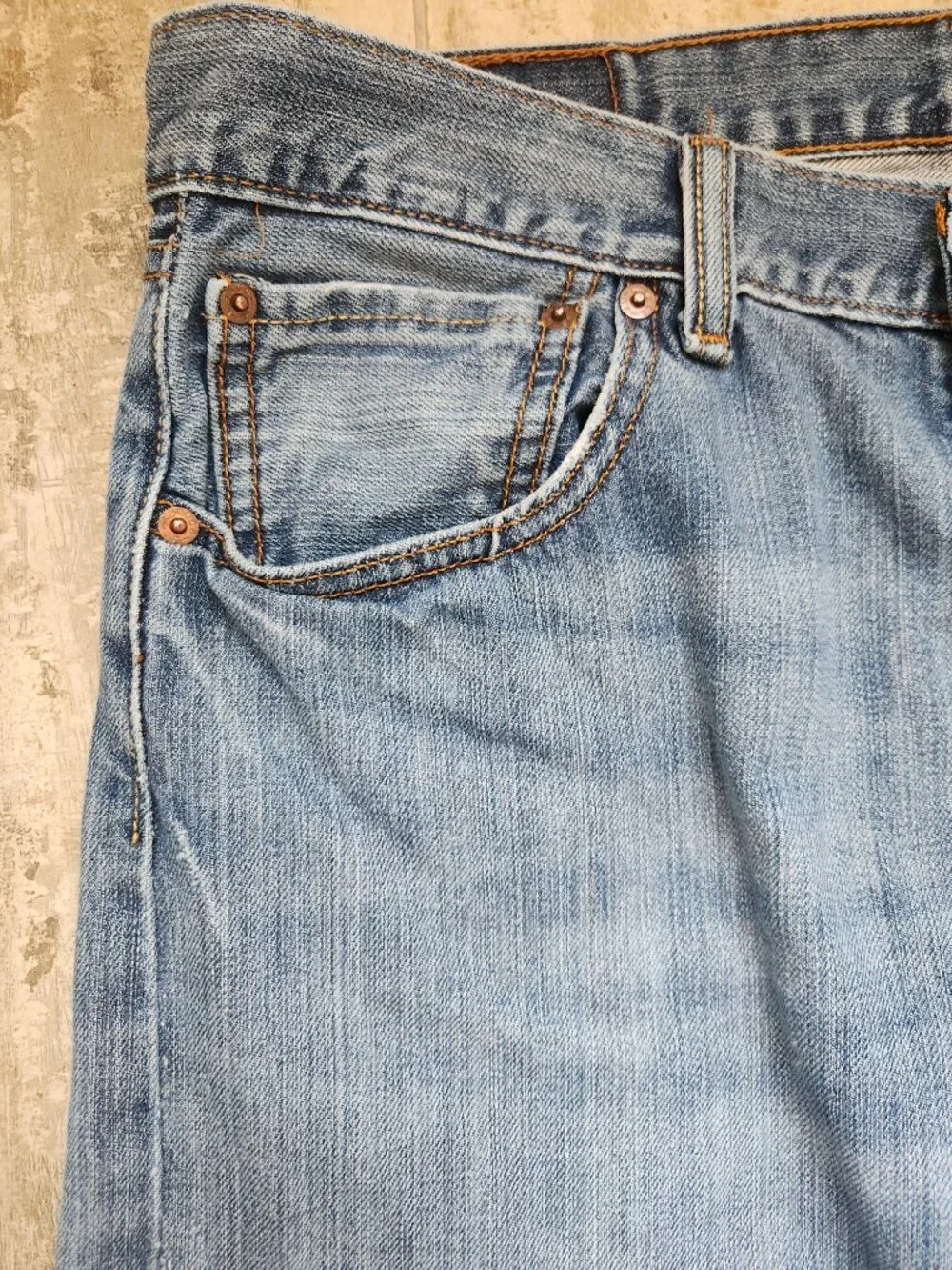 Levi's 501 Original Fit Button Fly Medium Wash Distressed Denim Jeans 33x30